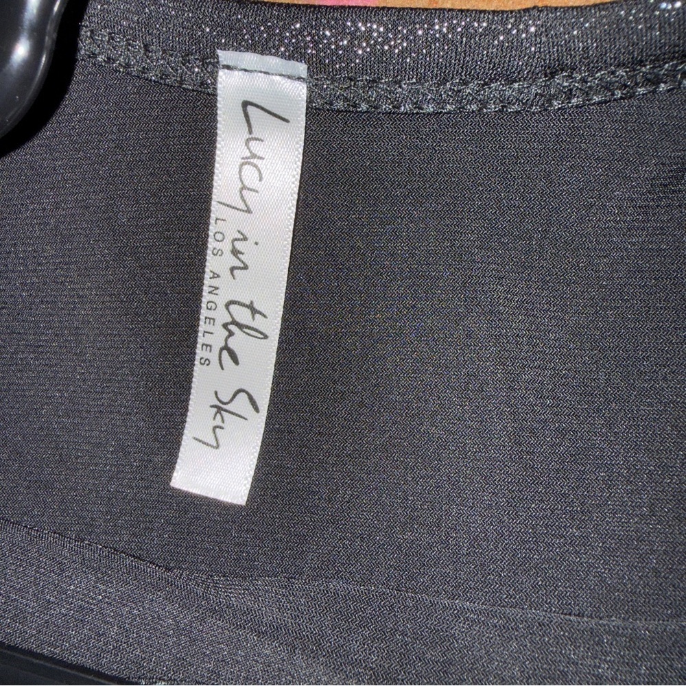 🌺𝐋𝐔𝐂𝐘 𝐈𝐍 𝐓𝐇𝐄 𝐒𝐊𝐘 𝐁𝐋𝐀𝐂𝐊 𝐒𝐇𝐈𝐌𝐌𝐄𝐑 𝐂𝐎𝐋𝐃 𝐒𝐇𝐎𝐔𝐋𝐃𝐄𝐑 𝐁𝐋𝐎𝐔𝐒𝐄 - Picture 3 of 5